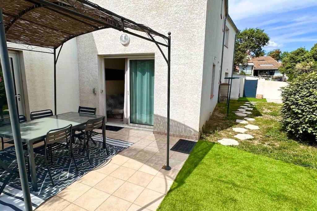Appart Independent Garden Pool & Spa Sussargues Εξωτερικό φωτογραφία